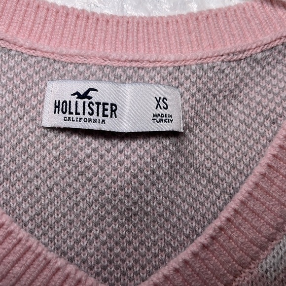 Hollister, pink and white V-neck vest size extra small - Picture 5 of 6